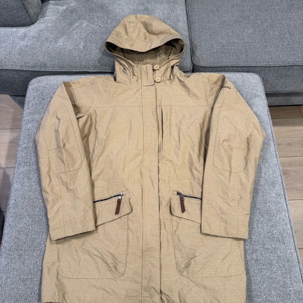 Women’s Prana Tan Hooded Jacket, lightweight, packable, rain, windbreaker